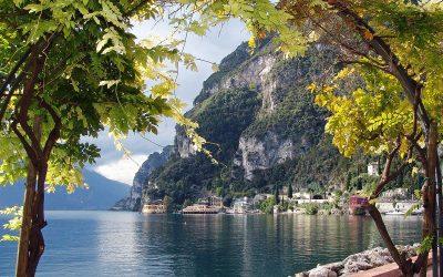 Tourism demand for Italian destinations in october: a winning hotel revenue management strategy based on forecasts